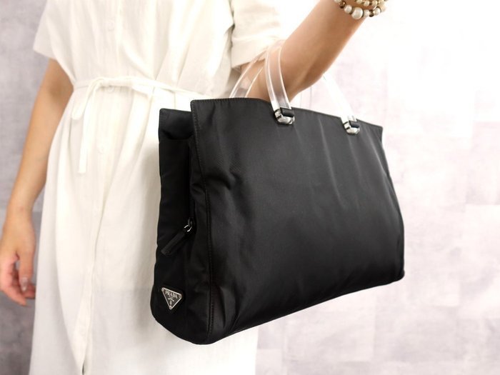 Prada - Unknown - Handbag - Image 2