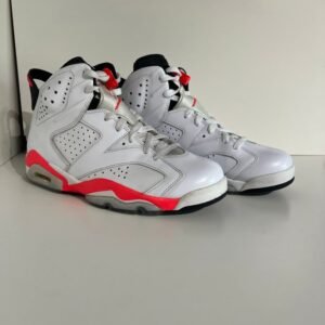 Air Jordan - Air Jordan 6 - Sneakers - Size: EU 40