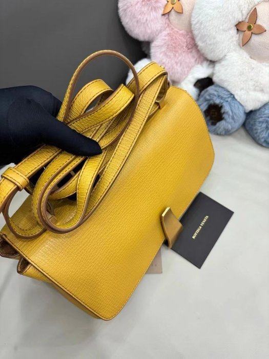 Bottega Veneta - angles - Bag - Image 4