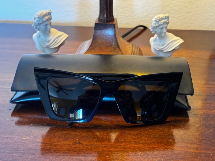 Saint Laurent - SL 372 - Sunglasses