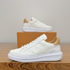 Louis Vuitton - Beverly Hills White Monogram - Sneakers - Size: EU 40.5