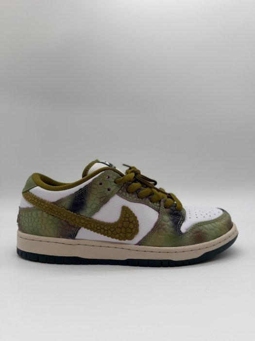 Nike - Nike SB Dunk Low Alexis Sablone Chameleon - Sneakers - Size: EU 44