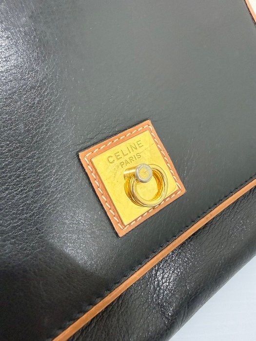 Céline - Vintage Carriage Flap Clutch - Calfskin - Black - Clutch bag - Image 7