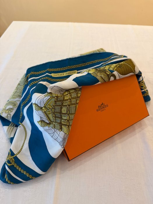 Hermès - Chateaux d'Arriere - Scarf - Image 2
