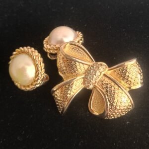 Christian Dior - Pearl - Gold-plated - Earrings