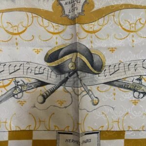 Hermès - " Louveterie Royale" par Charles - Jean Hallo 1ère Édition 1961 - n’a jamais été rééditée - Scarf