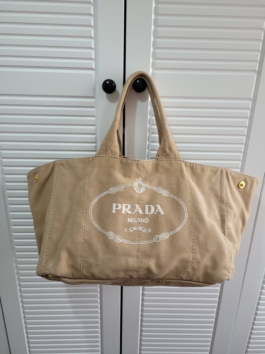 Prada - Shoulder bag