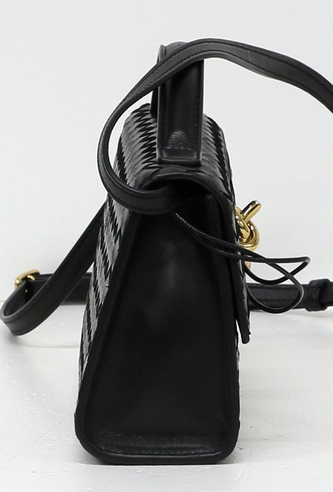 Bottega Veneta - ANDIAMO CLUTCH 25 - Bag - Image 8