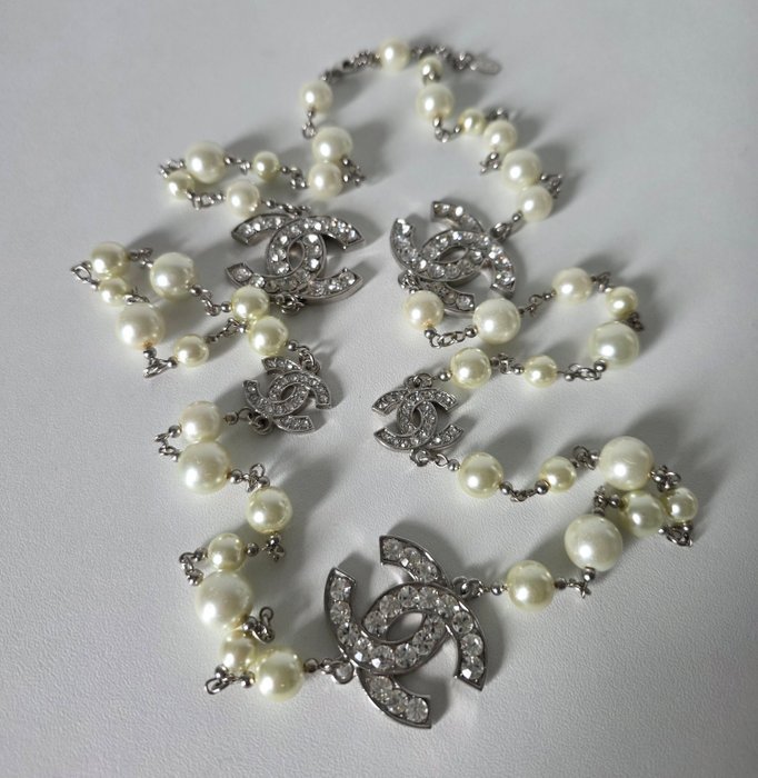 Chanel - Chanel "Sautoir" long pearl necklace (09A) - Chain - Image 5