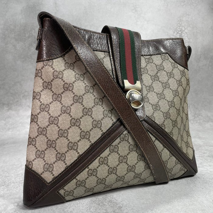 Gucci - GG canvas shoulder bag - Handbag