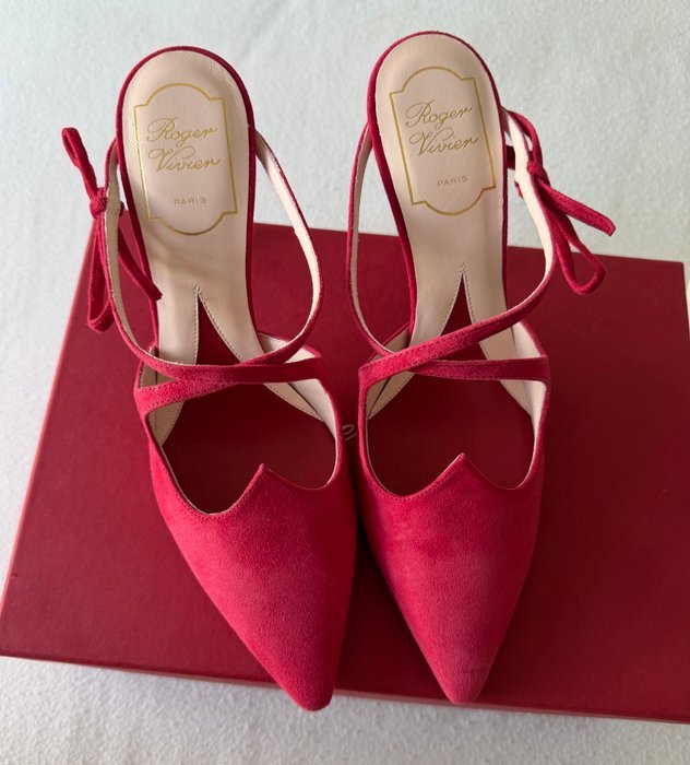 Roger Vivier - Heeled shoes - Size: EU 37.5 - New in box