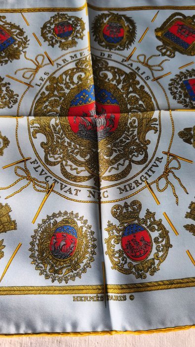 Hermès - LES ARMES DE PARIS by Hugo Grygkar. Gavroche - Foulard - Image 3