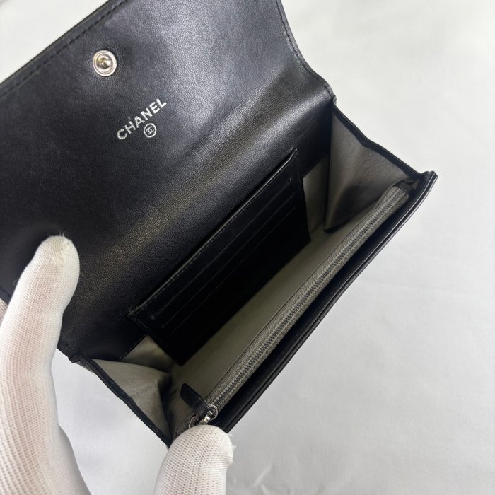Chanel - Bi-fold wallet - Image 7