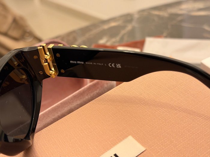 Miu Miu - Sunglasses - Image 6
