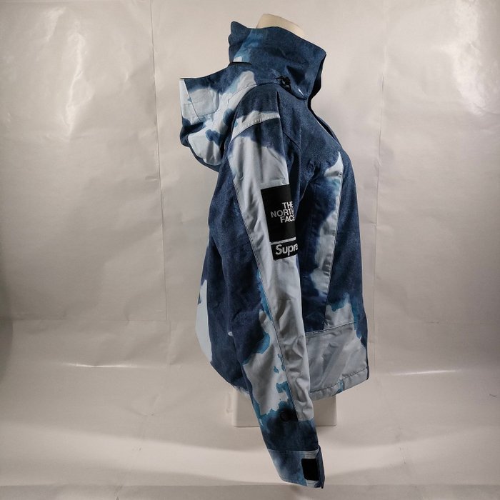 Supreme X North Face - Jacket - Image 4