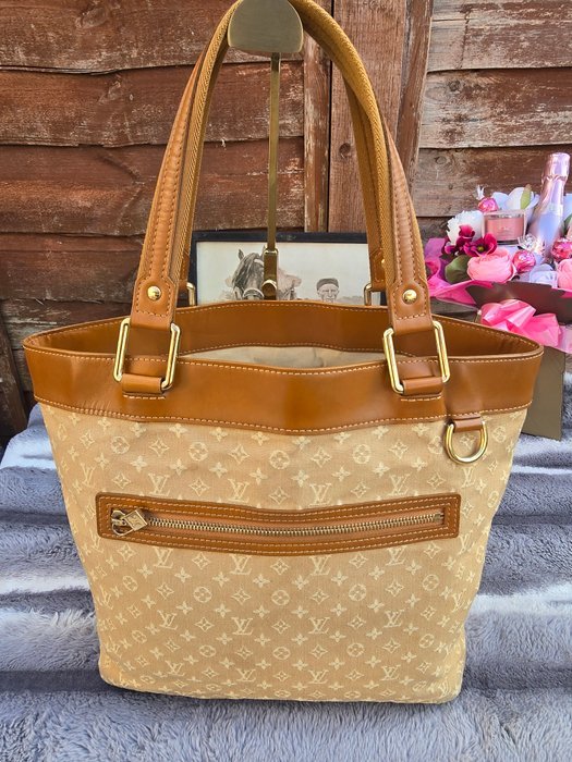 Louis Vuitton - Shoulder bag - Image 2
