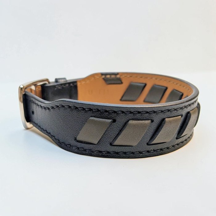 Hermès - Leather, Palladium-Plated Metal - Bracelet - Woven Cut-Out Leather Bra - Image 2