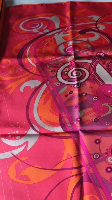 Hermès - H COMME HISTOIRES by Dimitri Rybaltchenko, recherché - Foulard - Image 6