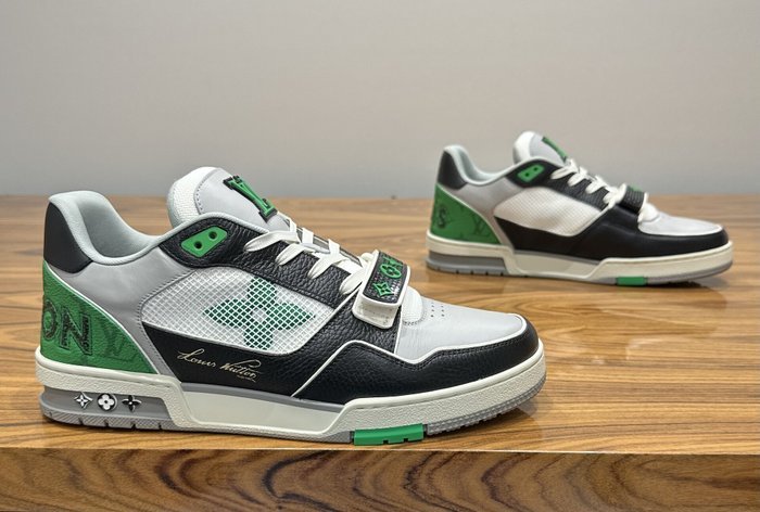 Louis Vuitton - LV Trainer Monogram Strap - Sneakers - Size: EU 43.5 - Image 4