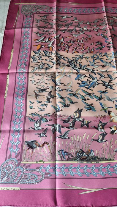 Hermès - LIBRES COMME L'AIR by Annie Faivre. Recherché - Foulard - Image 4