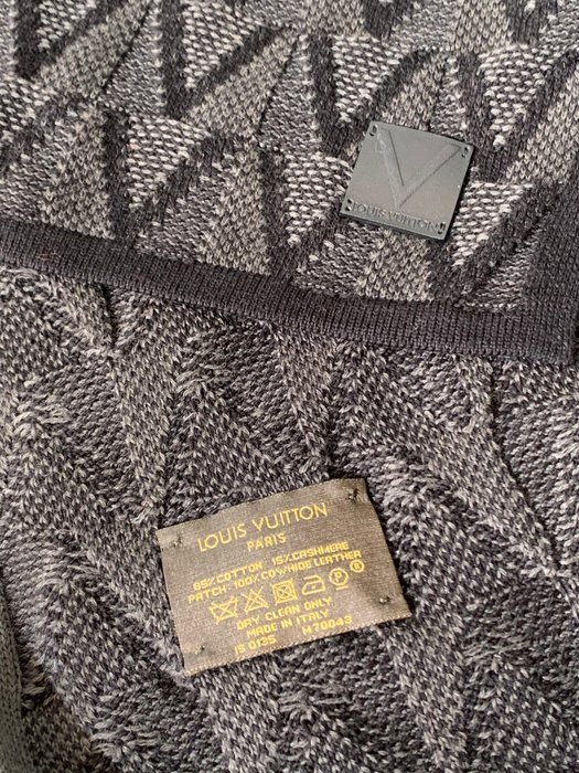 Louis Vuitton - Scarf - Image 6