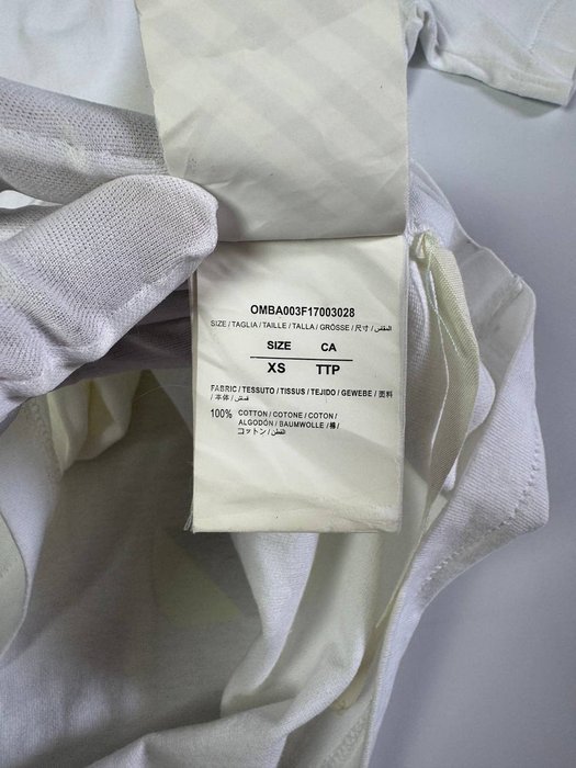 Off White - T-shirt - Image 8