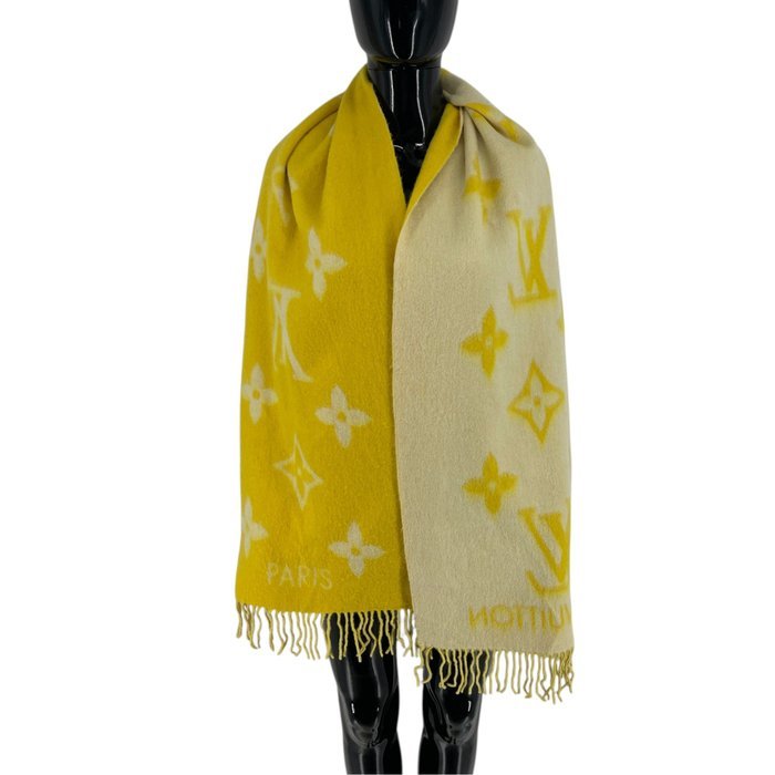Louis Vuitton - Scarf